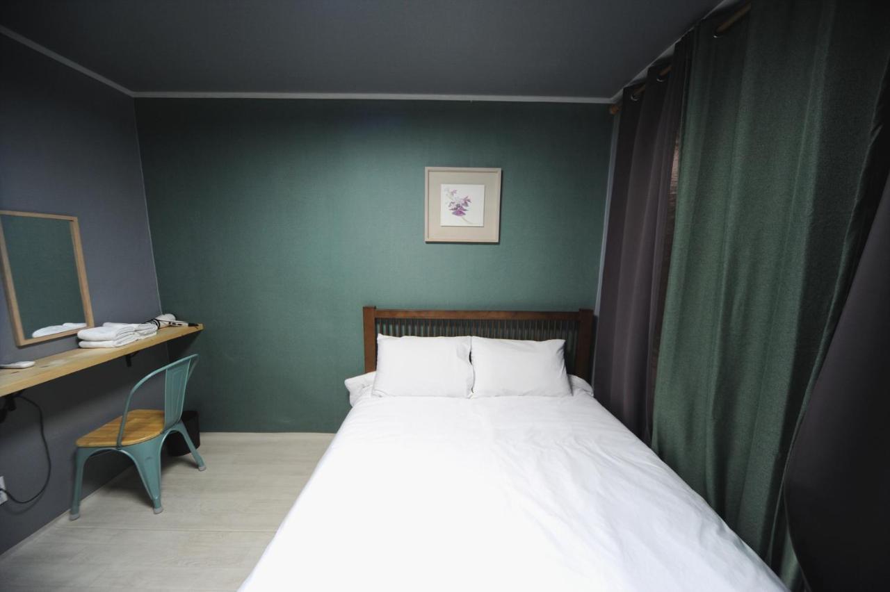 Art And Stay Suncheon Bagian luar foto